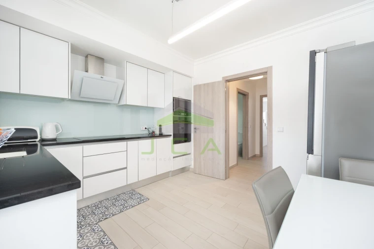 Moradia T4 para Venda em Leiria, Pousos, Barreira e Cortes Foto 15