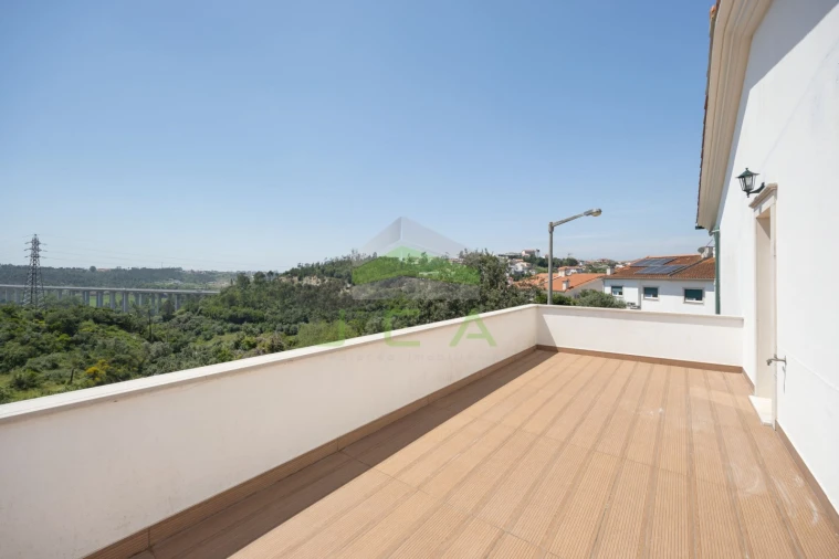 Moradia T4 para Venda em Leiria, Pousos, Barreira e Cortes Foto 27