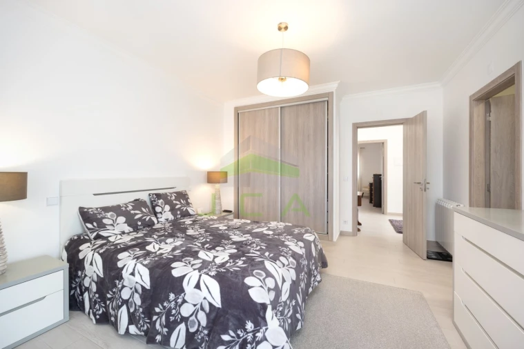Moradia T4 para Venda em Leiria, Pousos, Barreira e Cortes Foto 38
