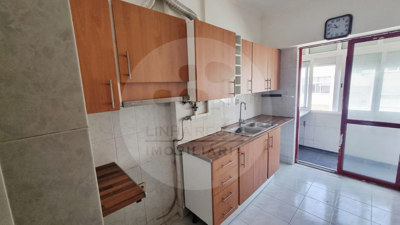 Apartamento T3 para Venda em Seixal, Arrentela e Aldeia de Paio Pires Foto 2