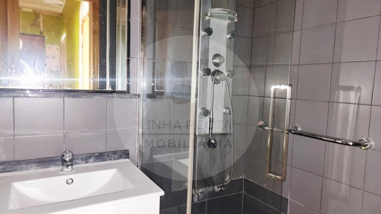 Apartamento T3 para Venda em Seixal, Arrentela e Aldeia de Paio Pires Foto 12