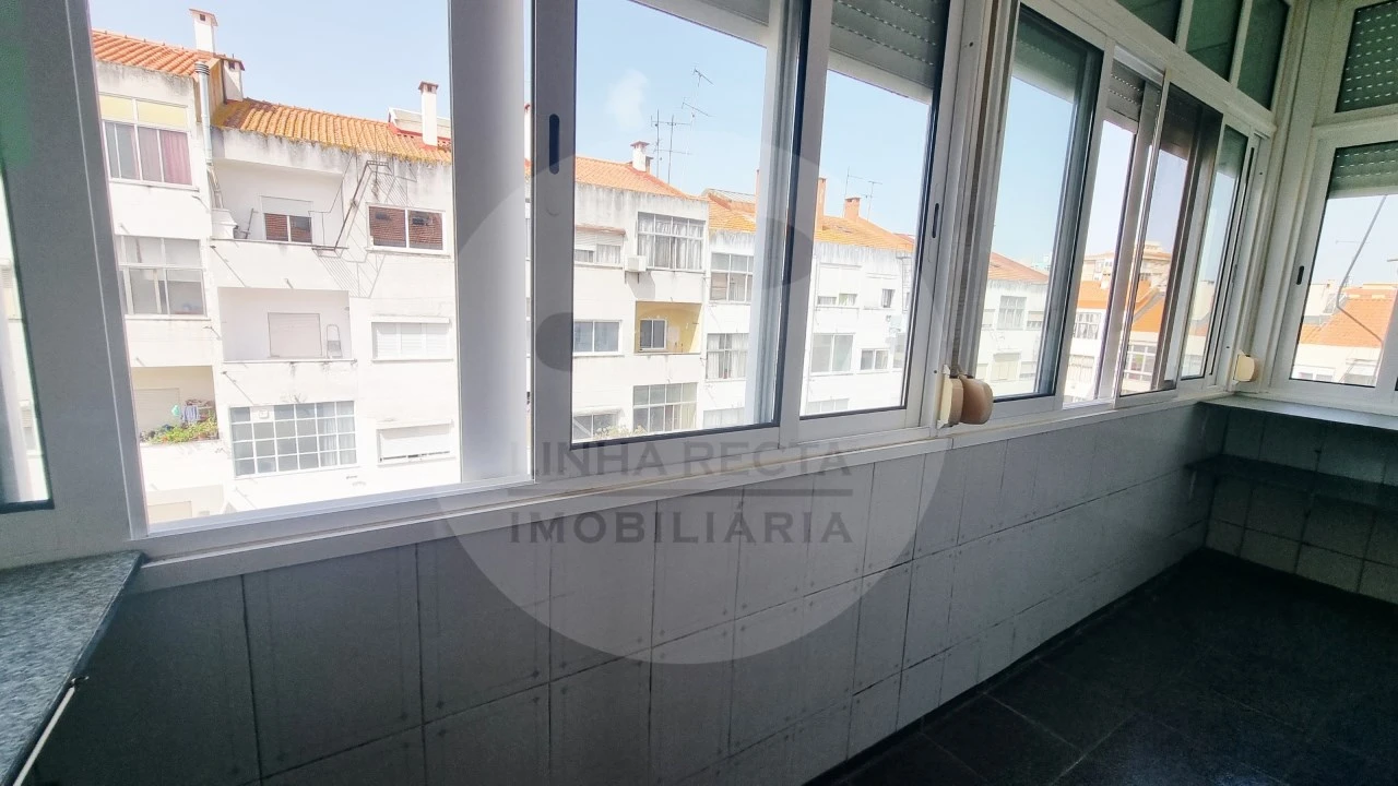 Apartamento T3 para Venda em Seixal, Arrentela e Aldeia de Paio Pires Foto 8