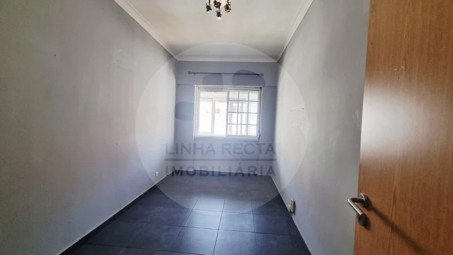 Apartamento T3 para Venda em Seixal, Arrentela e Aldeia de Paio Pires Foto 6