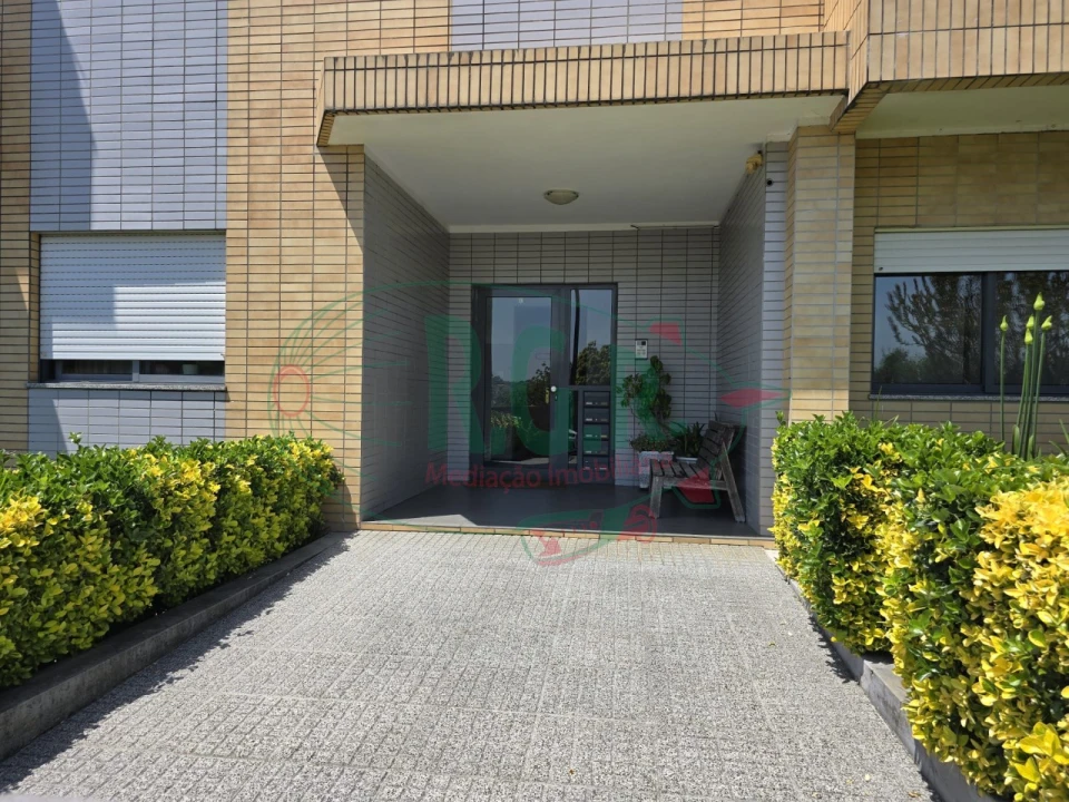 Apartamento T2 para Venda em Gondomar (São Cosme), Valbom e Jovim Foto 1