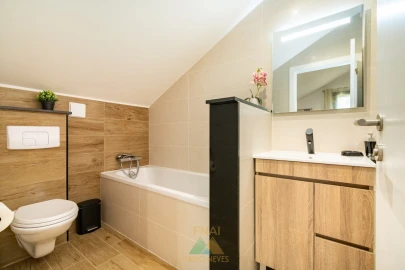 Moradia T4 para Venda em Arcozelo
