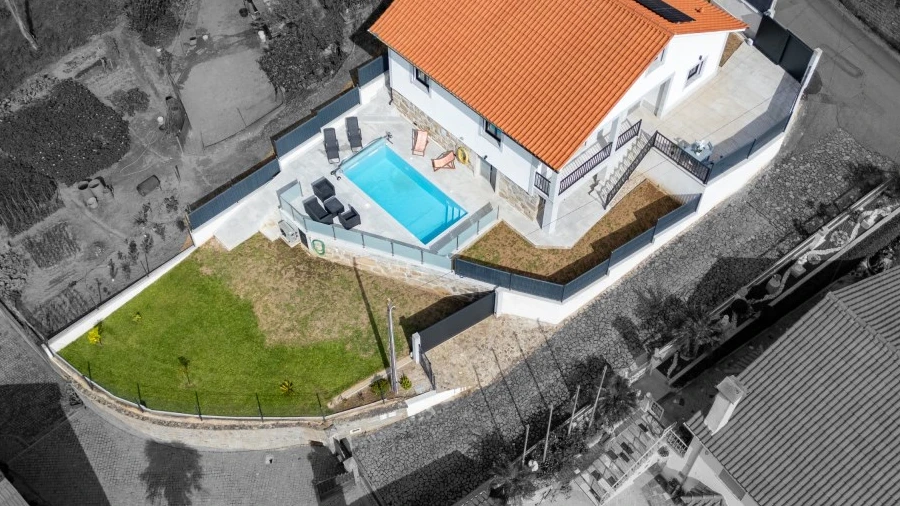 Moradia T4 para Venda em Arcozelo