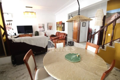 Moradia T5 para Venda em Amora