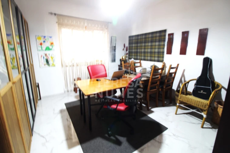 Moradia T5 para Venda em Amora Foto 6