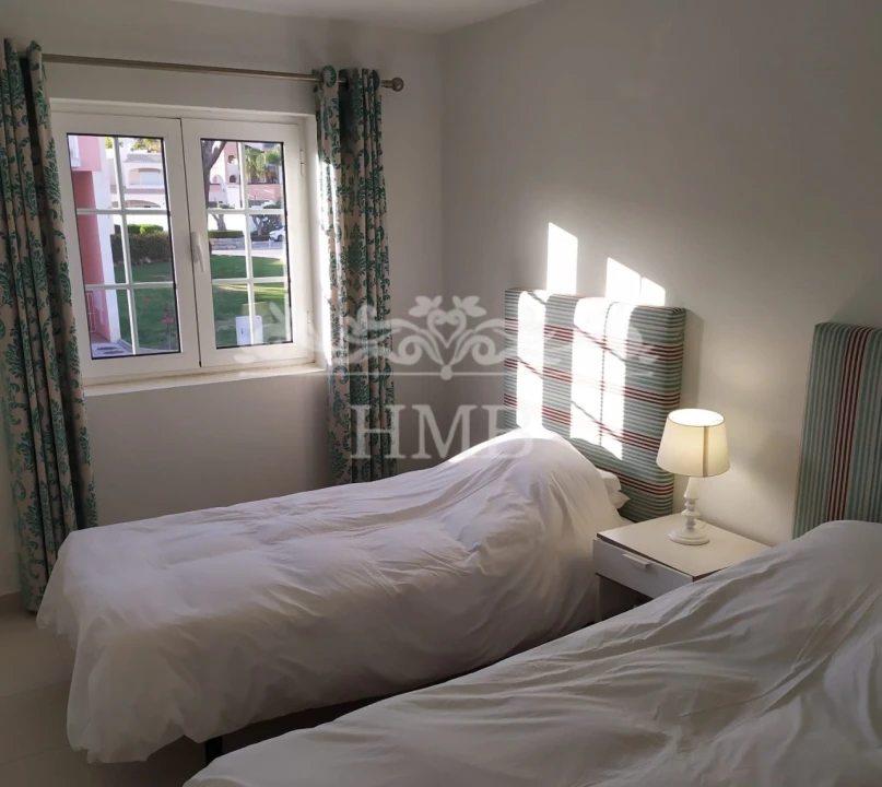 Apartamento T2 para Venda em Quarteira Foto 20