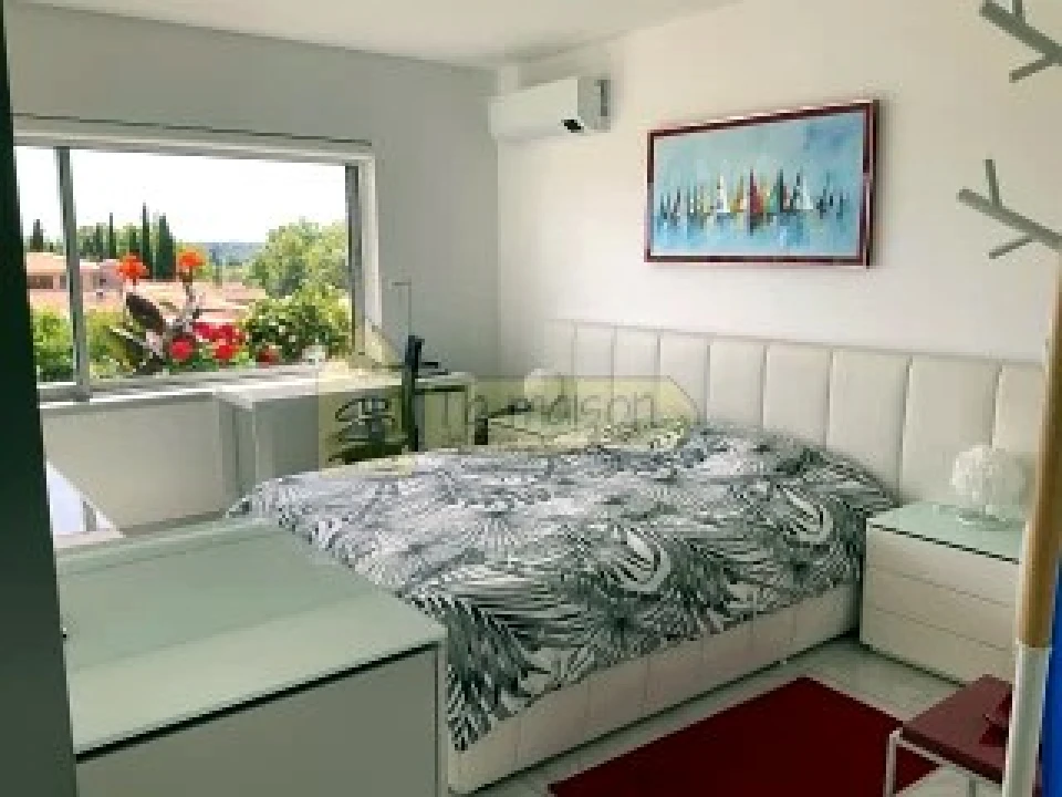 Apartamento T2 para Venda em Quarteira Foto 32