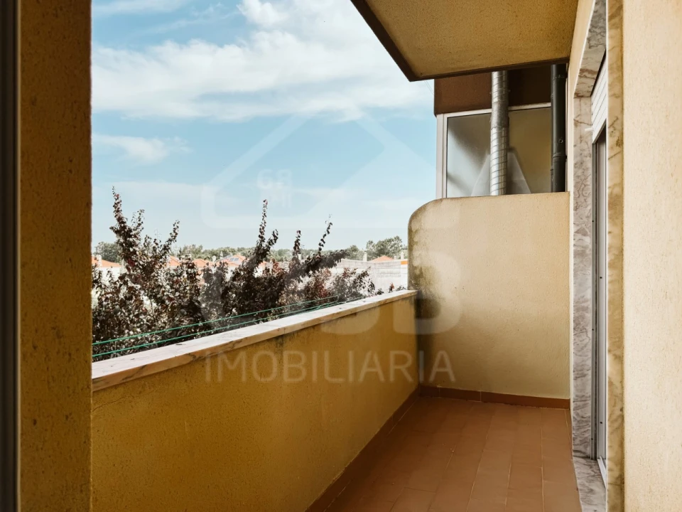 Apartamento T2 para Venda em Benavente Foto 8