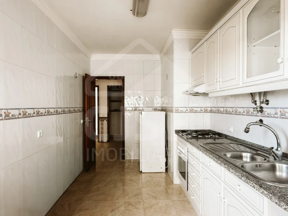 Apartamento T2 para Venda em Benavente Foto 6