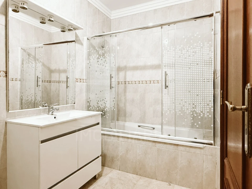 Apartamento T2 para Venda em Benavente Foto 10