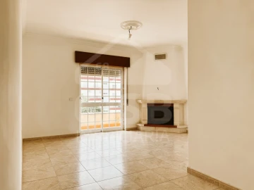 Apartamento T2 para Venda em Benavente