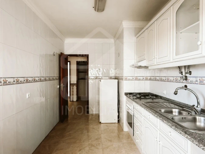 Apartamento T2 para Venda em Benavente Foto 6