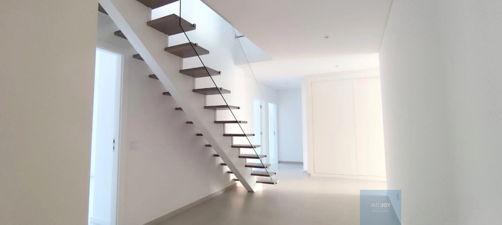 Apartamento T1 para Venda em Nazare Foto 31