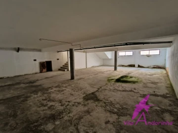 Loja para Venda em Areosa