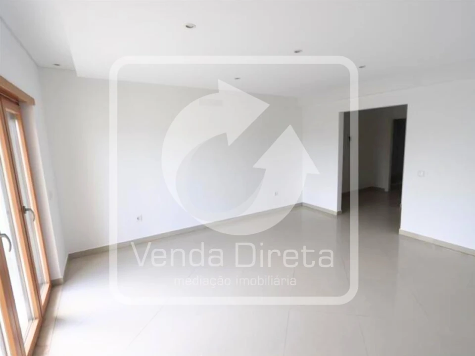 Apartamento T4 para Venda em Pinhal Novo Foto 4