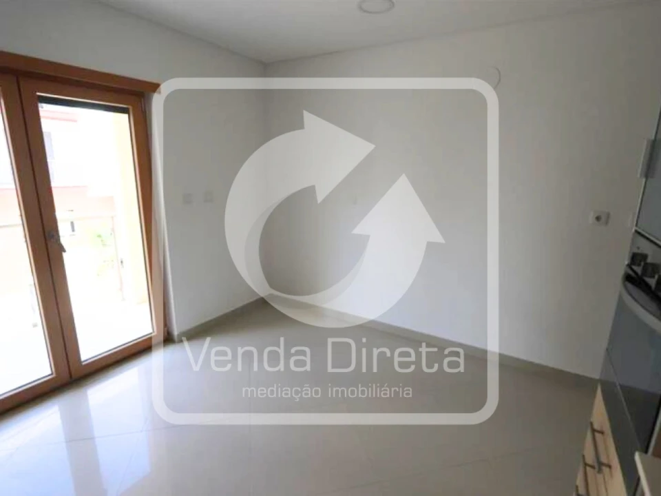 Apartamento T4 para Venda em Pinhal Novo Foto 6