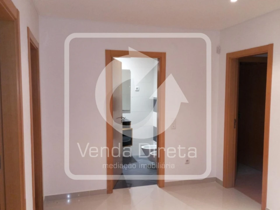 Apartamento T4 para Venda em Pinhal Novo Foto 7