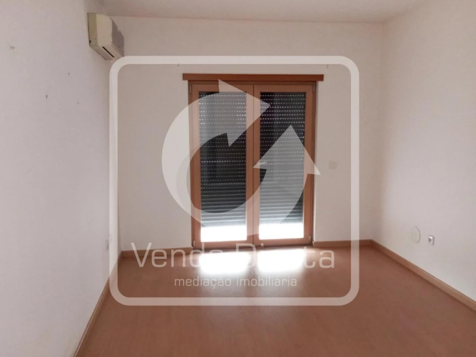 Apartamento T4 para Venda em Pinhal Novo Foto 14
