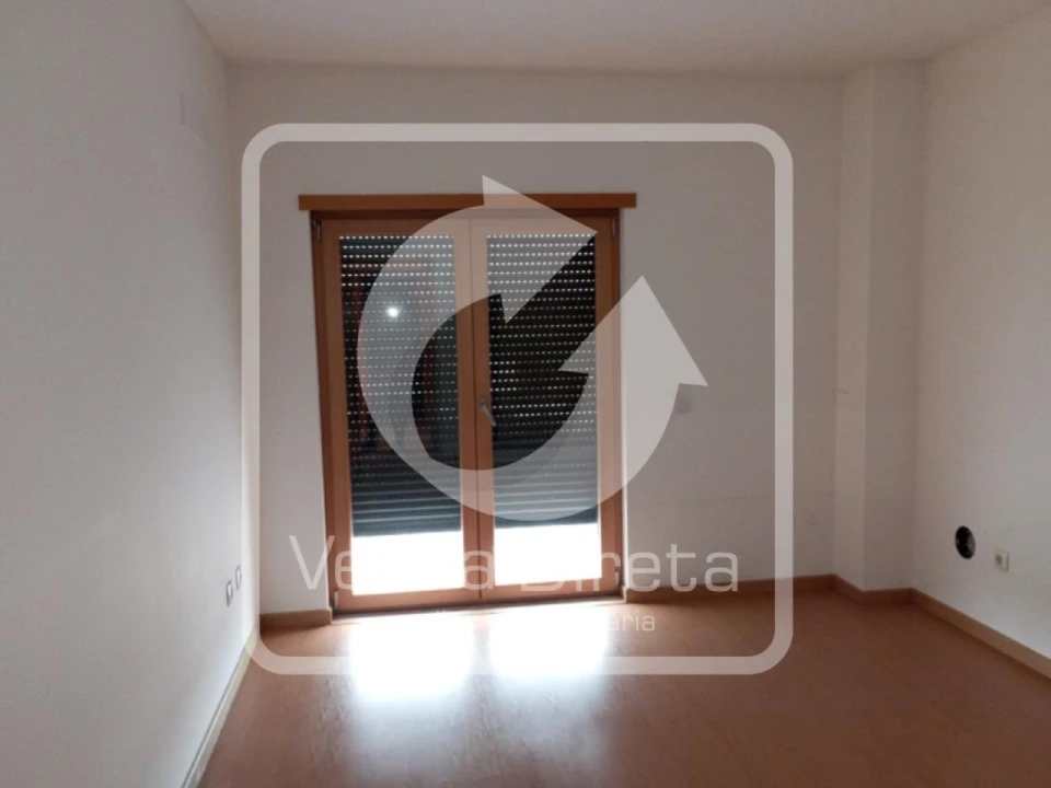 Apartamento T4 para Venda em Pinhal Novo Foto 15