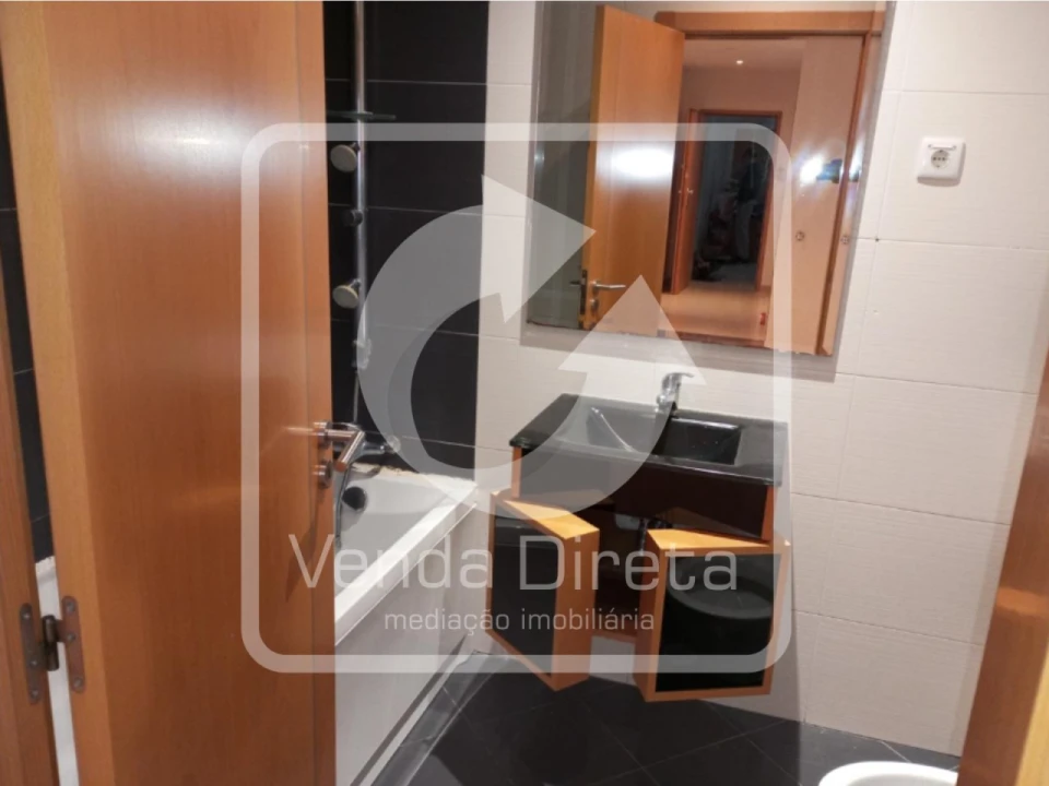 Apartamento T4 para Venda em Pinhal Novo Foto 17