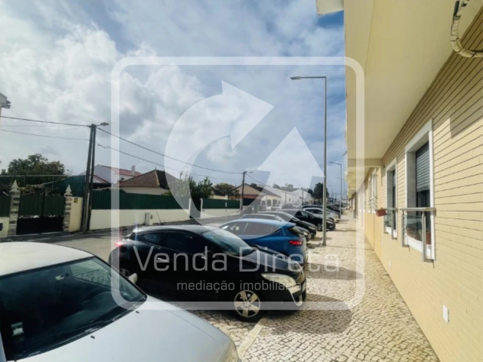 Apartamento T4 para Venda em Pinhal Novo Foto 23