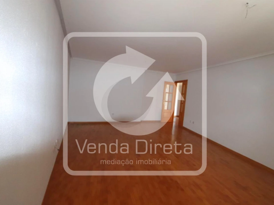 Apartamento T2 para Venda em Alhos Vedros Foto 3