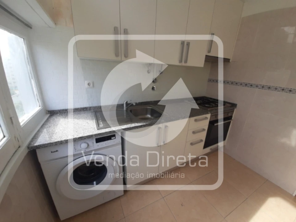 Apartamento T2 para Venda em Alto do Seixalinho, Santo André e Verderena Foto 1