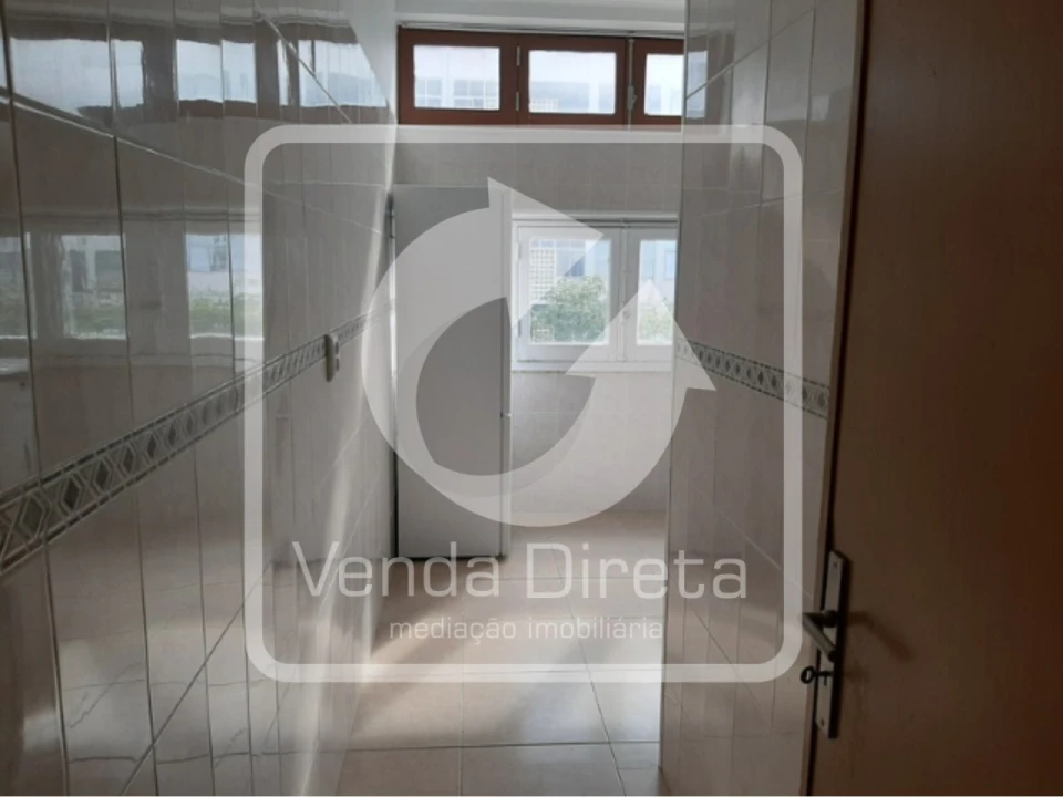 Apartamento T2 para Venda em Alto do Seixalinho, Santo André e Verderena Foto 3