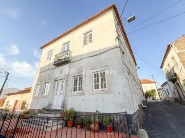 Moradia T7 para Venda em Olaia e Paço