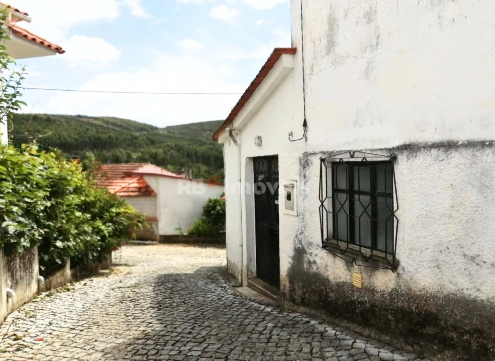 Moradia T3 para Venda em Campelo Foto 7