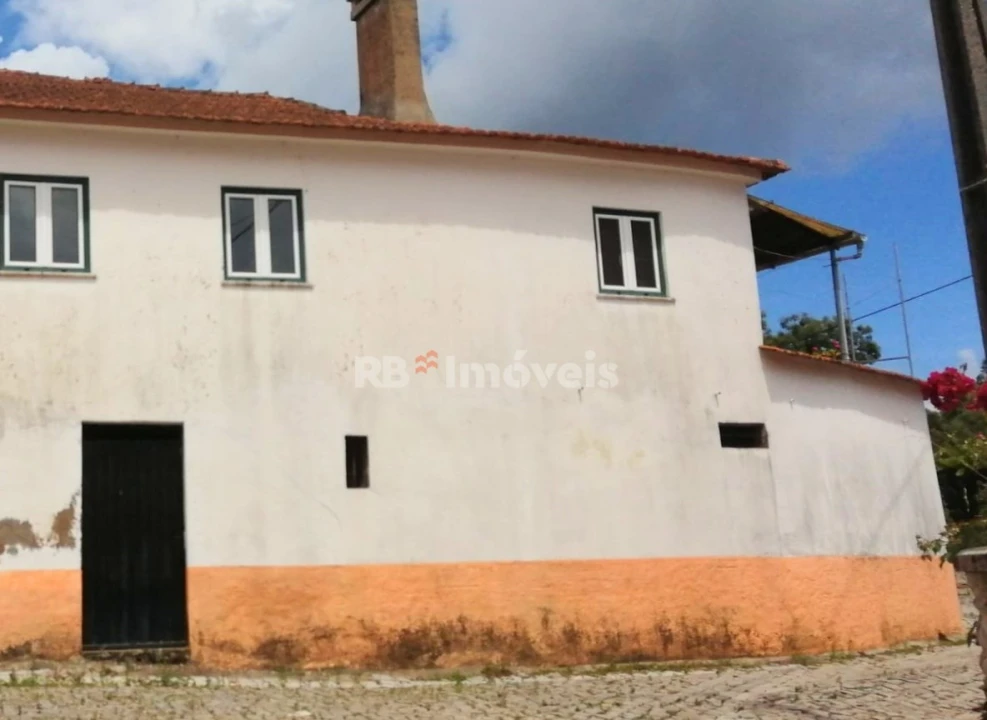 Moradia T3 para Venda em Campelo Foto 8