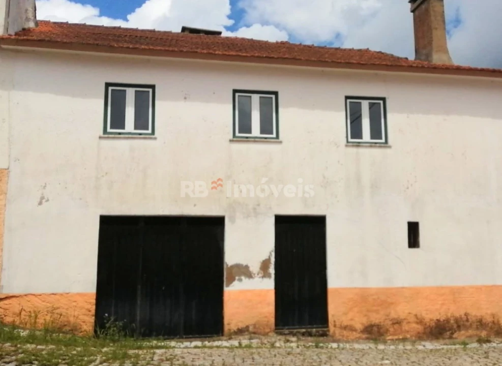Moradia T3 para Venda em Campelo Foto 4