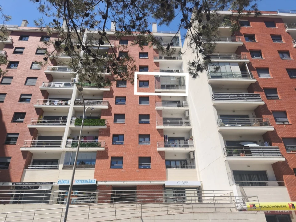 Apartamento T3 para Venda em Odivelas Foto 1