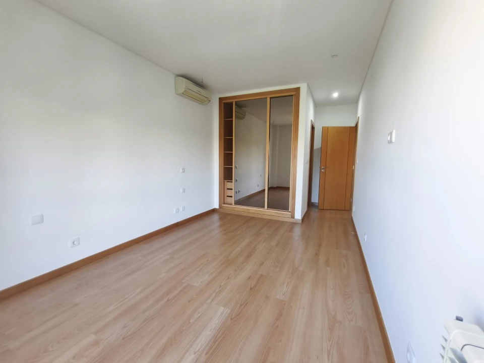 Apartamento T3 para Venda em Odivelas Foto 10