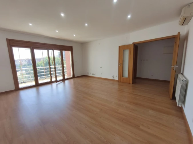 Apartamento T3 para Venda em Odivelas Foto 30