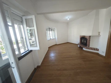 Apartamento T4 para Venda em Rio de Mouro