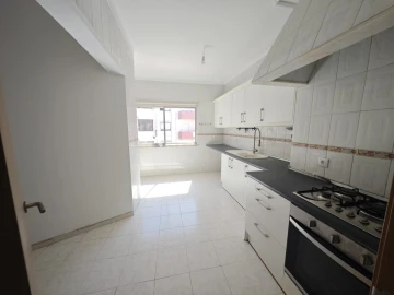 Apartamento T4 para Venda em Rio de Mouro