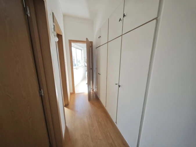 Apartamento T4 para Venda em Rio de Mouro Foto 15