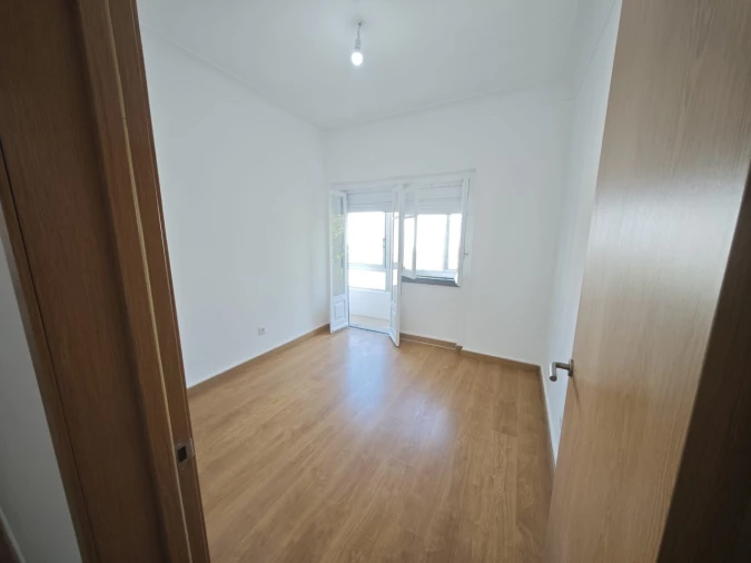 Apartamento T4 para Venda em Rio de Mouro Foto 19
