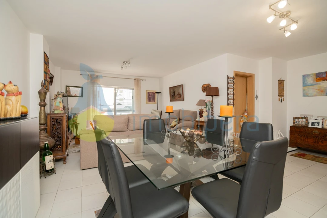 Apartamento T3 para Venda em Portimão Foto 1
