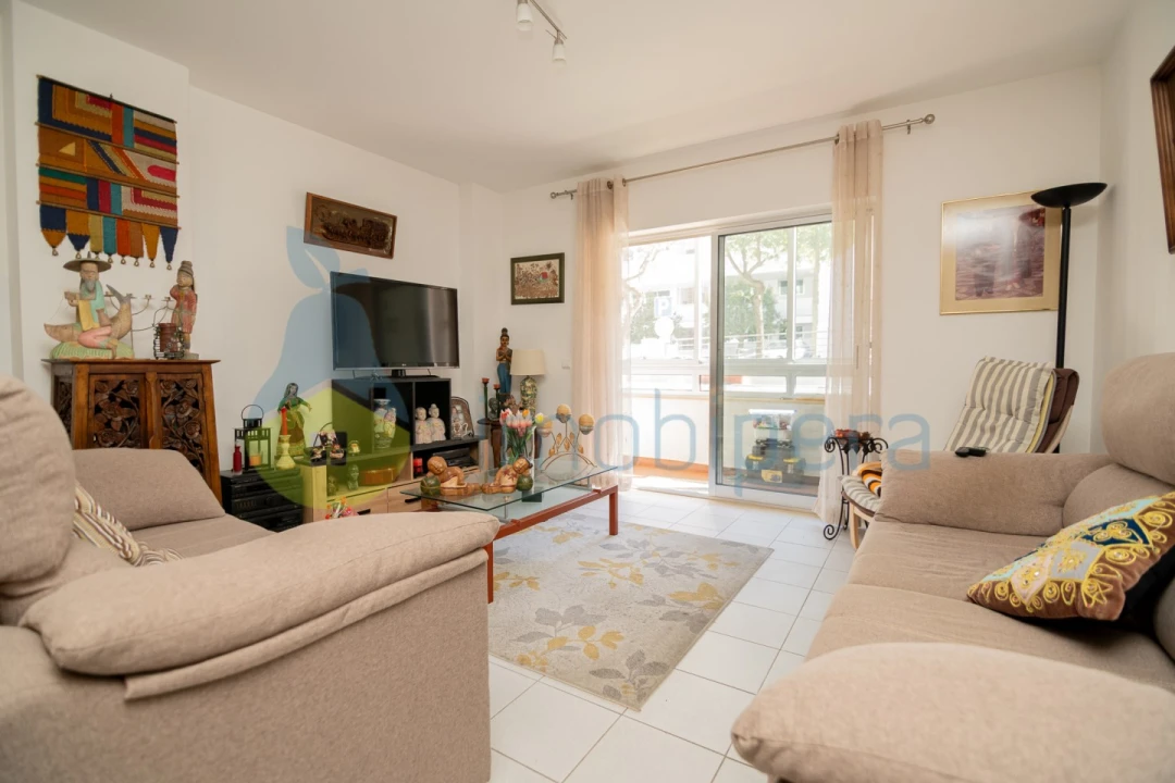 Apartamento T3 para Venda em Portimão Foto 6