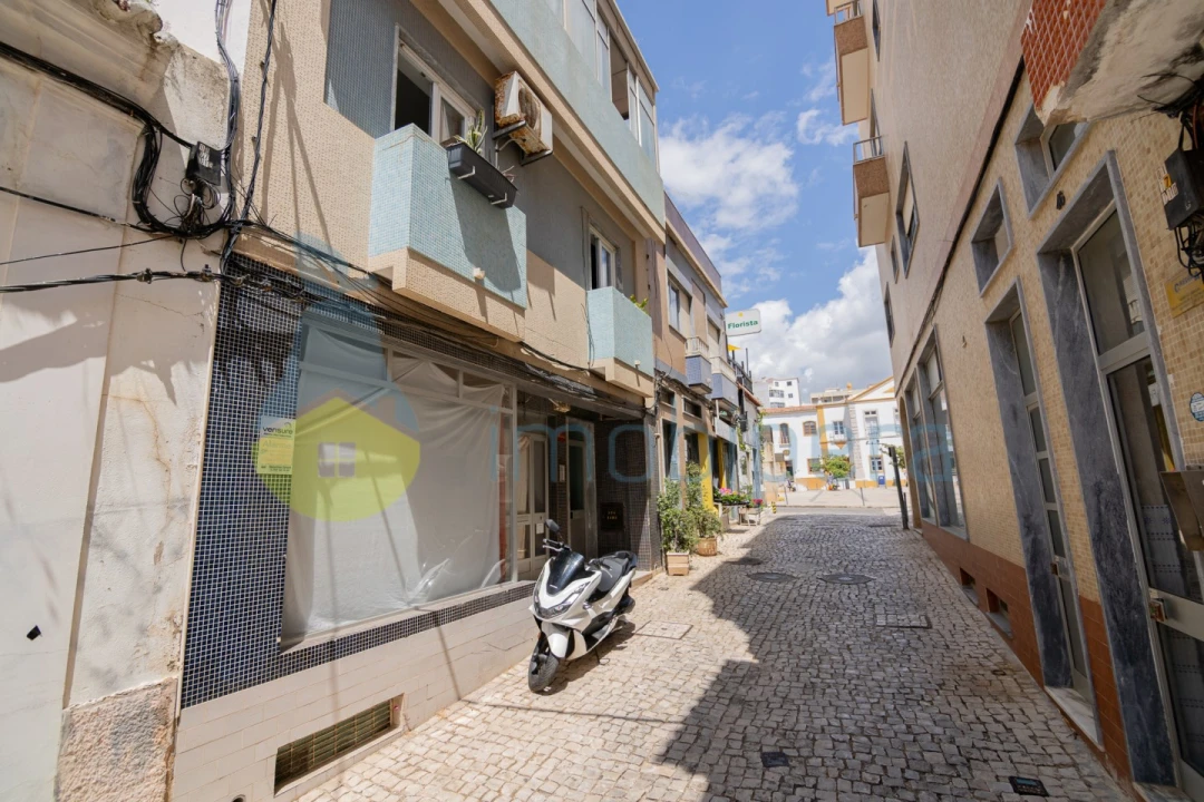 Apartamento T2 para Venda em Portimão Foto 2