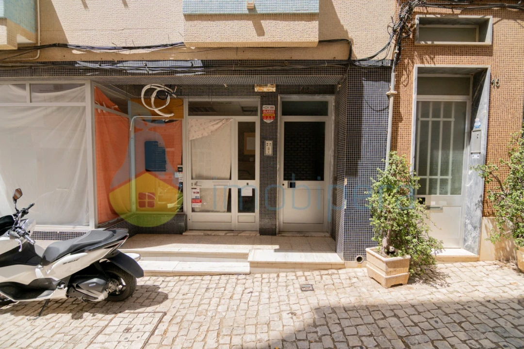 Apartamento T2 para Venda em Portimão Foto 4