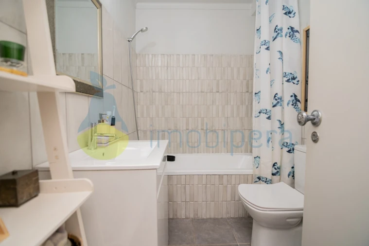 Apartamento T2 para Venda em Portimão Foto 24