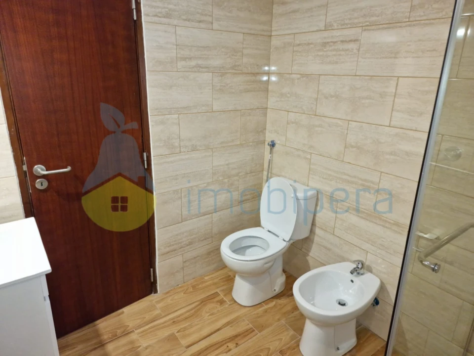 Moradia T3 para Venda em Odiaxere Foto 10