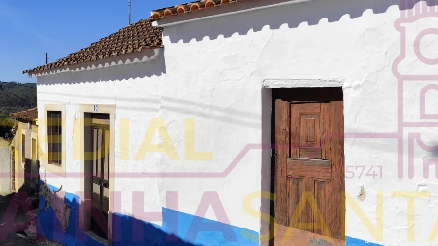 Moradia T2 para Venda em Malhou, Louriceira e Espinheiro