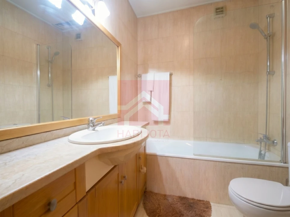 Apartamento T2 para Venda em Rio Tinto Foto 19